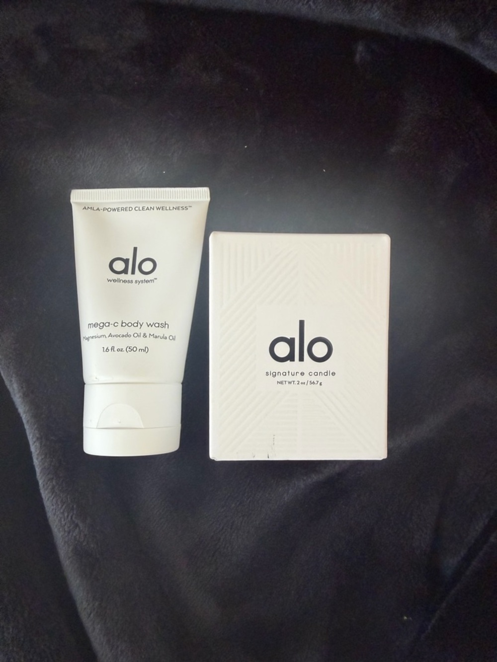 New Alo Signature Candle and Mega C Body wash